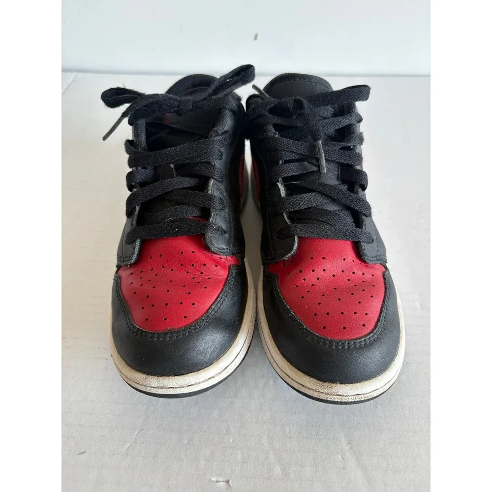 Nike Air Jordan 1 Low Bred Toe Black Red White Kids streetwear Size 4.5Y